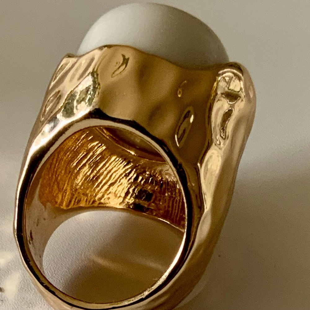 NWOT H&M ASYMMETRIC RING 9-10 - Picture 4 of 6